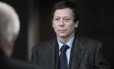 Agent (André Dussollier) interrogates Paul Dédalus (Mathieu Amalric): "I composed for Mathieu's face for Desplechin films."